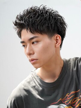 リップス 立川(LIPPS) ツイストスパイラルパーマメンズ　アップバング　刈り上げ