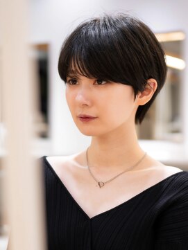 サーカス バイ ビュートリアム 青山(CIRCUS by BEAUTRIUM) マッシュショート ダークアッシュ 似合わせカット