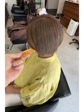 イロ(iro) 似合わせカット+白髪ボカシ+髪質改善