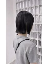 ロイロ(LoiLo) 切りっぱなしミニボブ 【MAI】