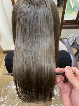 美容室 メザミー MESAMIES 大人きれい透明感セミウェットアッシュベージュ髪質改善
