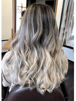 リピュア(Re:PURe)&nbsp;**ホワイト系グレーホワイトシャドールーツ**