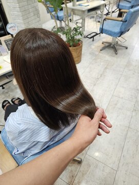 アルーシェ 心斎橋(Alushe) ハイブリッドトリートメント【心斎橋　難波　なんば　髪質改善】