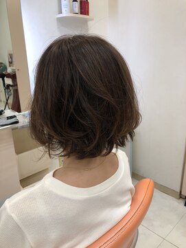 ブランシュール(Blancheur) くせ毛を生かしたボブスタイル