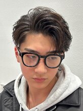 リバースショートセンターパートツーブロック刈り上げ仙台