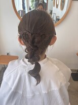リフ バイ ローバー(Lif by ROVER)&nbsp;ヘアセット/ヘアアレンジ/結婚式/卒業式/入学式