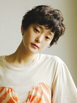 バーノン(VERNON)&nbsp;NEST CROP SHORTwearingYOSHIO KUBO【VERNON】058-262-3611