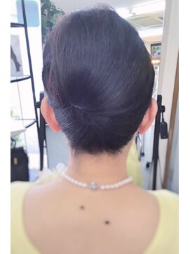 ボイス(Voice) 艶感＆似合わせボリューム夜会巻き☆