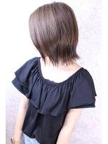 キャアリー(Caary)&nbsp;Ｃａａｒｙエフォートレスグレーベージュハニーヘア+外ハネボブ