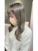 サラジュ 梅田店(SARAJU) saraju ヒラノ　ハイトーングレージュ