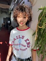 フィン(fin,)&nbsp;Ayato/美髪/ホワイトグレージュ/ネビージュ/こなれミディ/パーマ