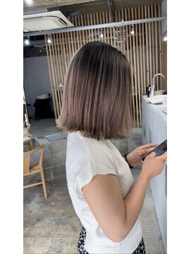 エタ(eta) 【eta】グレージュ×バレイヤージュ /金井