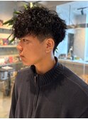 ツイストスパイラルパーマ　ツーブロック　束感　強めパーマ