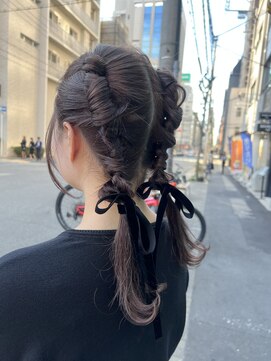 リーホリエ(Lee Horie) ツインアレンジ【MOMOKA】