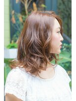 ビバーチェ(Vivace) フェミニンなウェットカール