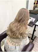 ミルクティーベージュ