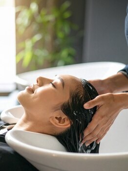 人気の極上ヘッドスパで心も髪もリフレッシュ◇毎日の疲れを癒したい方、髪や頭皮をケアしたい方におすすめ
