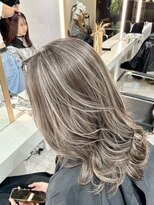 ブレンド 渋谷(BLend)&nbsp;ハイライトカラーくびれヘアアプリコットオレンジ