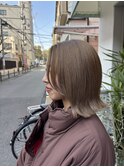 ミルクティーベージュ