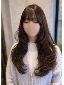 ロロネー 池田(Lolonois) ショコラブラウン × ロングレイヤーカット｜艶カラー