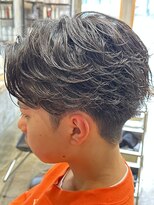 リット(lit.) MEN’S HAIR/サーフカール/刈り上げセンターパート/守谷