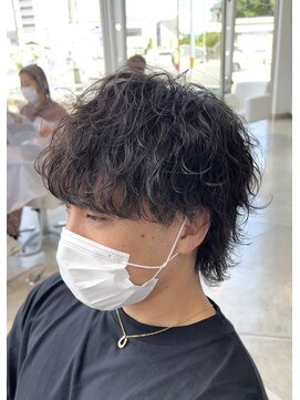 ブランコジーサウス(BLANCO G South) 波巻きスパイラルパーマ ツーブロック マッシュウルフ 骨格補正