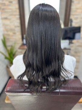 ハサミバイアトリエナガノ 千葉(8sami by atelier nagano) デザインカラー／レイヤーカット/ウエットヘア/オリーブベージュ