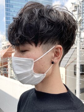 ウェイビーエフティフィフス 横浜西口(WAVEY ft.fifth) ツイストスパイラルパーマ波巻きスパイラル刈り上げマッシュ