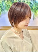 美髪シアーカラーピンクブラウンショートカット切りっぱなしボブ