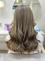 ラビス クローバー(Lovis clover)&nbsp;魅力倍増カール　セミディ　シアカラー