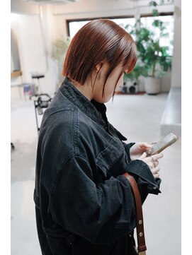 フェイヴィーズ(FavyS) オレンジレッド暖色ボブ