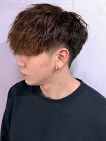 ディスイズバーバー(THIS IS BARBER)&nbsp;ツイストパーマ ブラウン ツーブロックマッシュ【札幌】