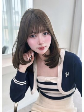 リッカ(LICCA) 【rina】雰囲気チェンジにおすすめ！ミディアムレイヤー