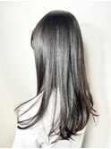黒髪ストレートロング