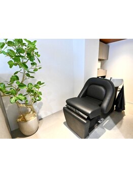 【プライベート空間×フルフラット】エイジングケアにおすすめなトリートメントをしながら頭皮のコリ解消！