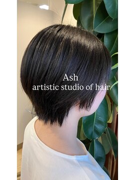 アッシュ アーティスティック スタジオ オブ ヘア(Ash artistic studio of hair) スッキリショート