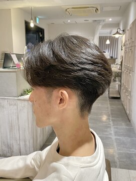 モードケイズ 調布店(MODE K's) 刈り上げセンターパート_波巻きツイストスパイラル