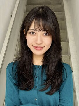 クロト(Clotho) ◎ 上品な抜け感を纏う大人レイヤーミディ◎