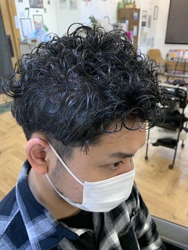 リル 塚口(LiL) メンズパーマ☆ism