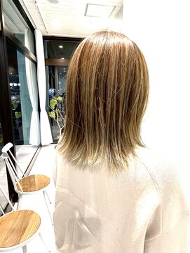 シュガーイシノマキ(SUGAR ishinomaki) バレイヤージュ☆カーキ☆グレージュ☆ハイライト☆10代☆20代