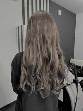 フーバ(FUUBA) エクステ編み込みでロングスタイル