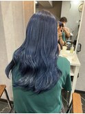 ブルー