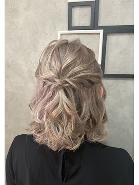 フェリーチェ(Felice) ボブアレンジ ハーフアップ 結婚式ヘア 参列ヘア 成人式ヘア