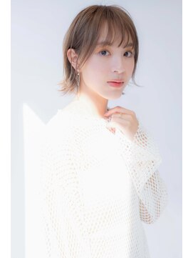 クリニック 切りぱなしボブ
