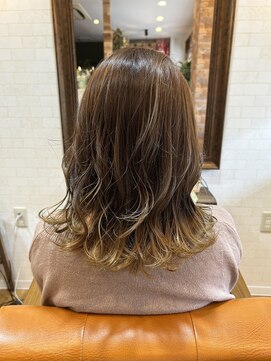 アイリー(Irie) グラデーションカラー