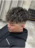 ホワイトメッシュツイストスパイラル前下がりマッシュ