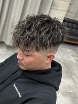 イーラ(era)&nbsp;ホワイトメッシュツイストスパイラル前下がりマッシュ