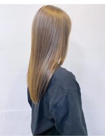 コニーズヘアサロン(Connie's Hair Salon)&nbsp;ムラ修正力の高い明るめミルクティ