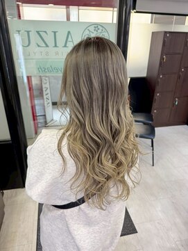 アイズ 本厚木(AIZU) ハイトーンカラー