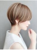 ショート　くびれショート　白髪ぼかし　ハイライト　30代40代